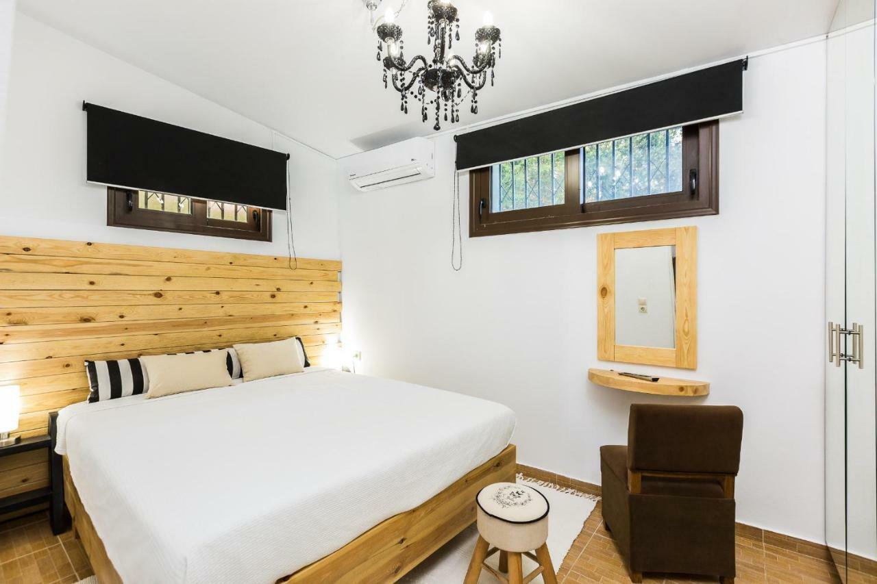 Evita'S Home Платанес Экстерьер фото